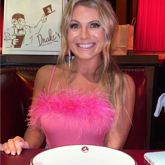 Pink feather trim jumpsuit - Picture 6 of 8